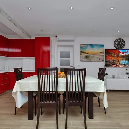 Unendliche Freude By Interhome Makarska
